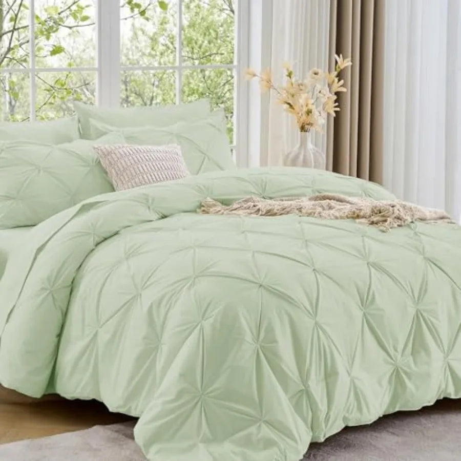 Pintuck All Season Comforter Set 7-Piece Bed in a Bag