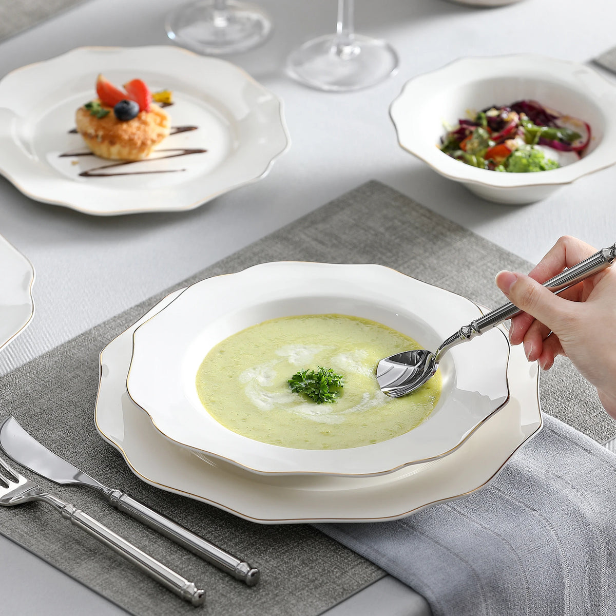 MALACASA Nordic Porcelain Dinnerware Set With Bowls And Plates