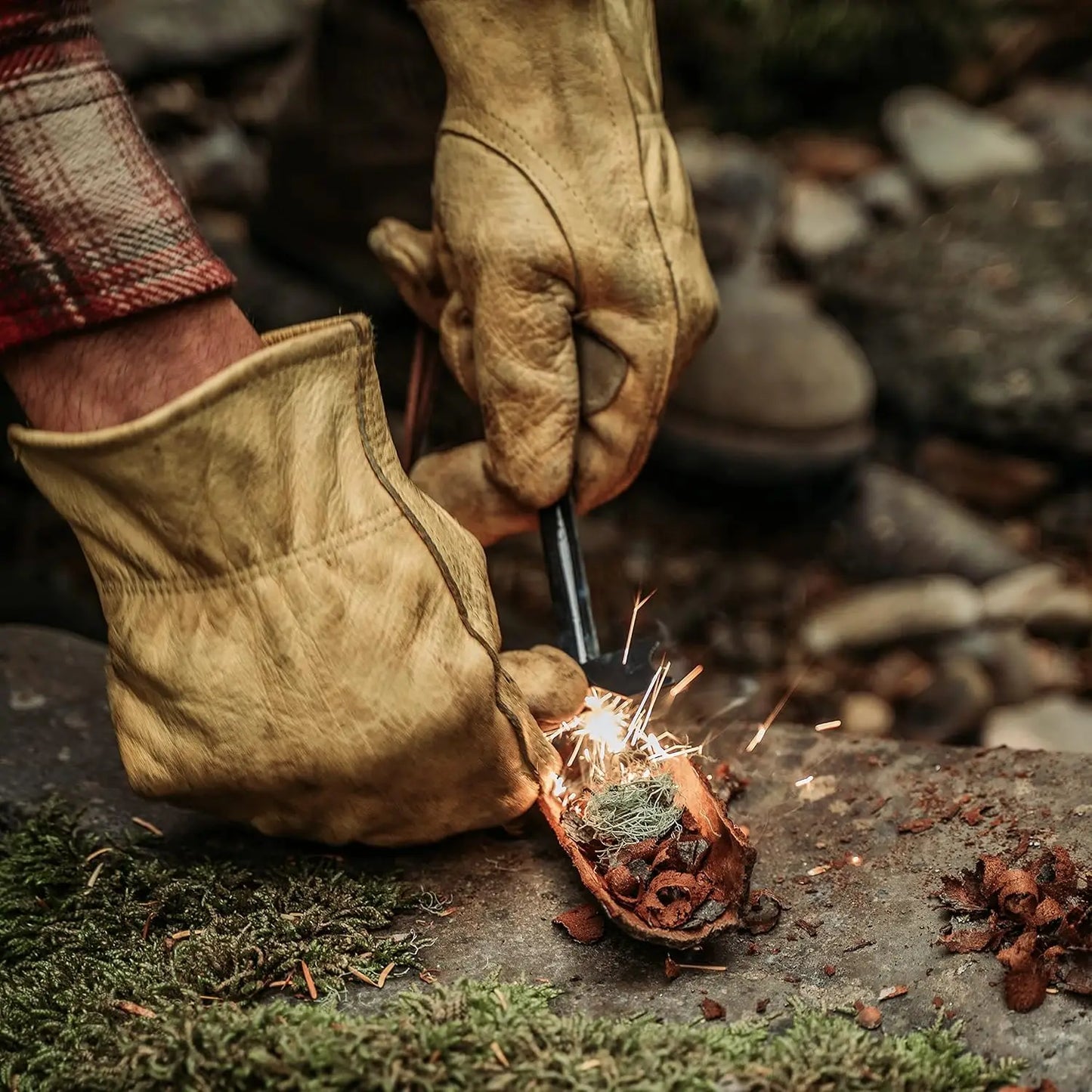 Iron Magnesium Fire Starter Kit 4 Piece Camping Survival