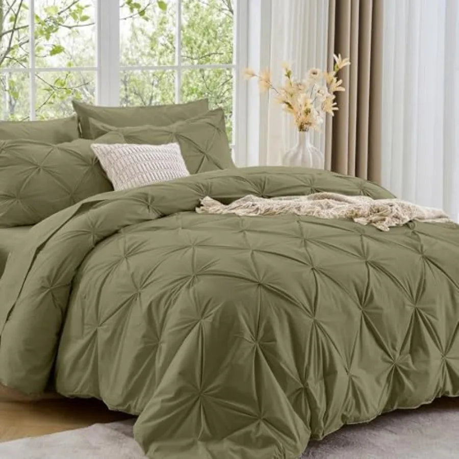Pintuck All Season Comforter Set 7-Piece Bed in a Bag
