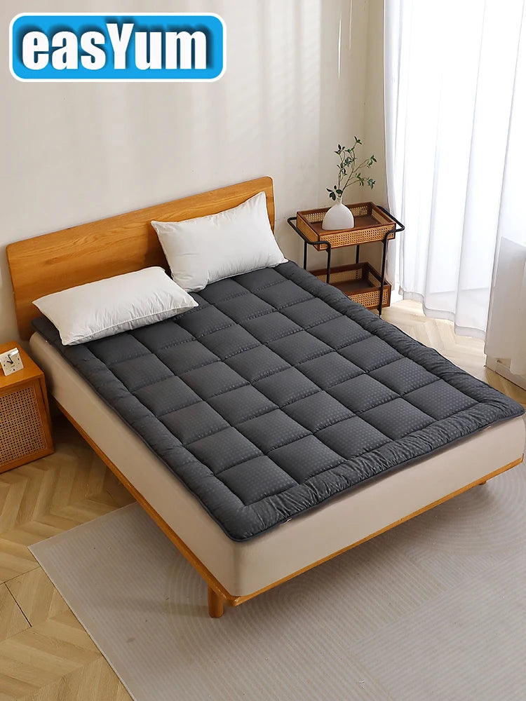 Lightweight Breathable Thin Polyester Mattress Protector